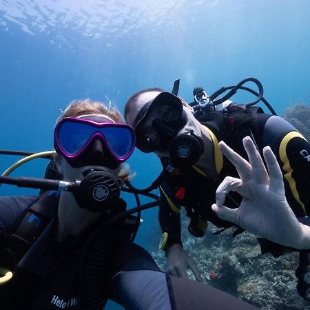 Divers Lodge Moalboal Dış mekan fotoğraf